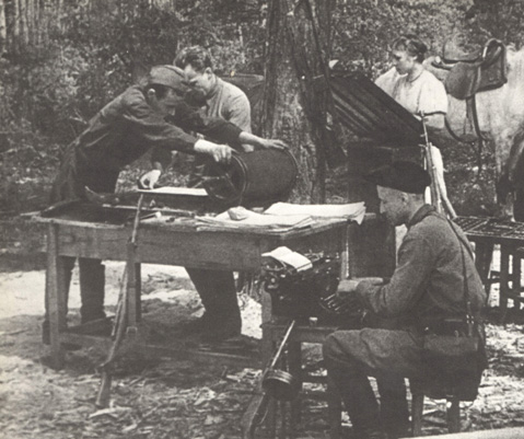 Памятник военным журналистам