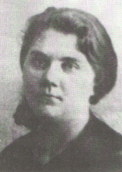 Елена Артюхова, в девичестве Янек