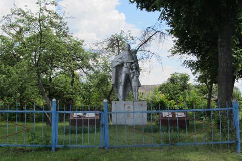 Старые Бобовичи. Памятники воинам В.О.В.